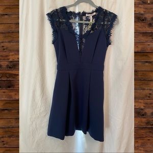 NWT BCBGeneration Lace Inset Dress Navy 4